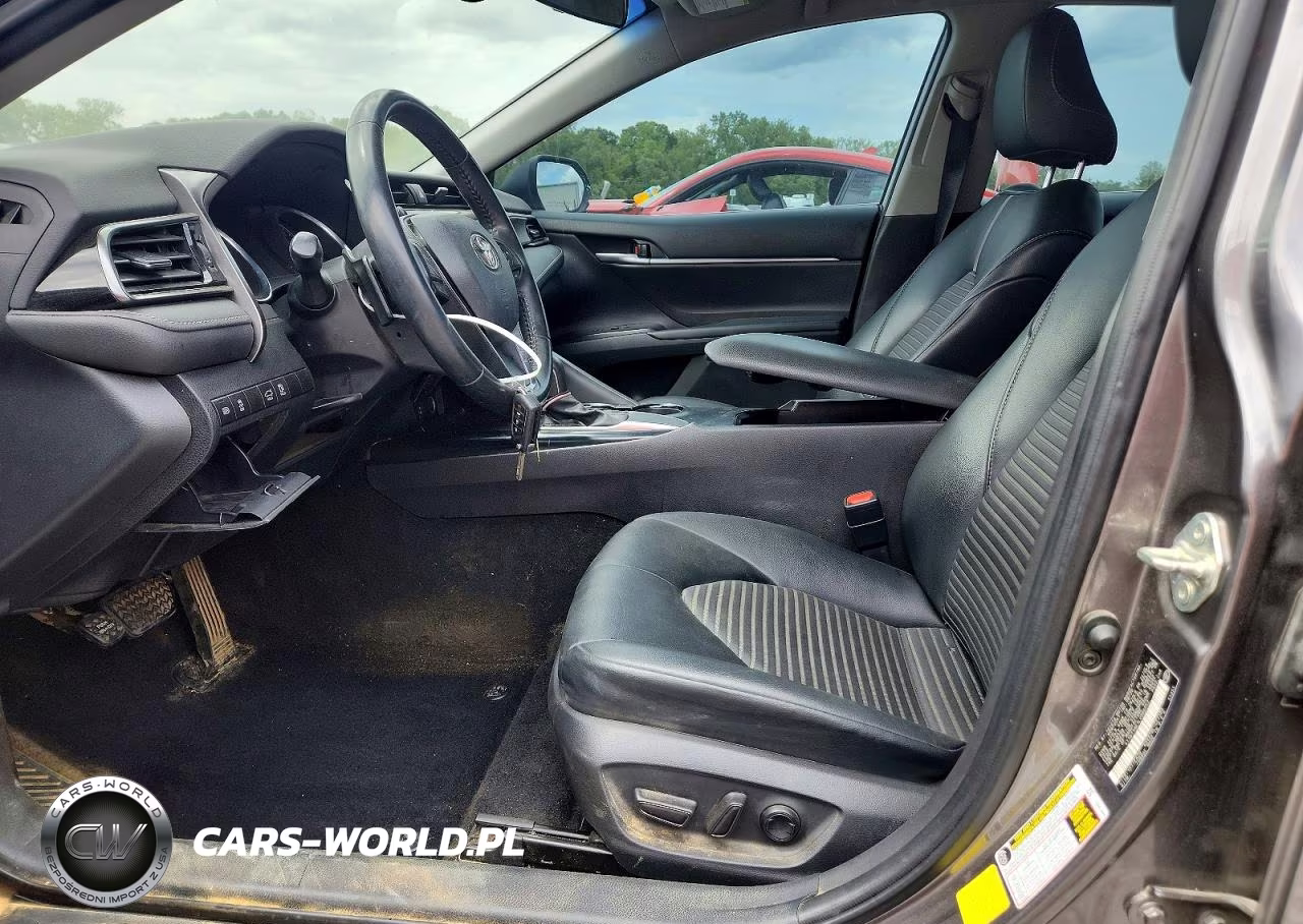 2020 Toyota Camry Se VIN:4T1G11AK1LU986052 - 7