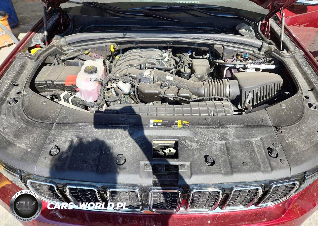 2025 Jeep Grand Cherokee L Overland VIN:1C4RJKDG5S8759304 - 12