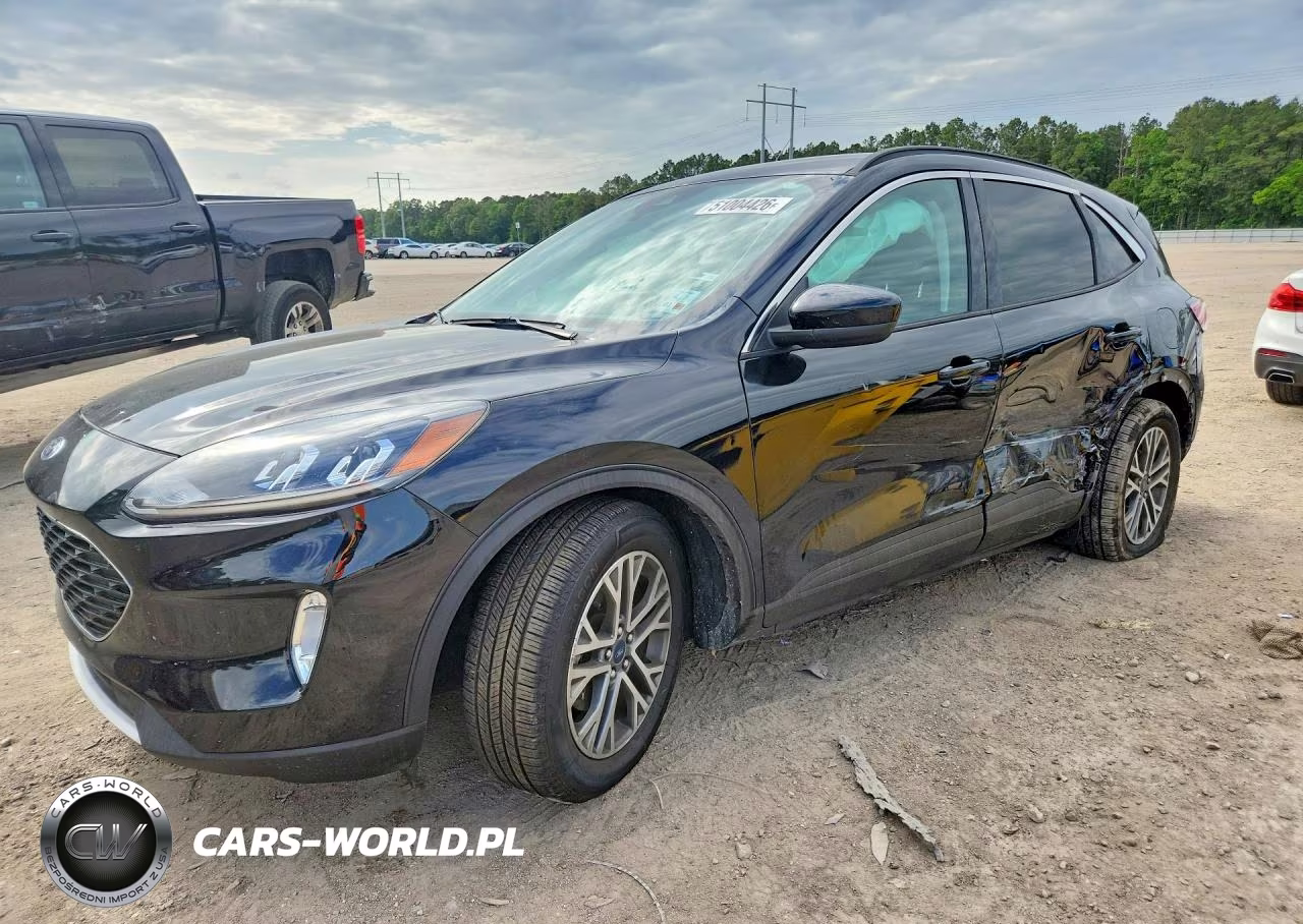 2021 Ford Escape Sel