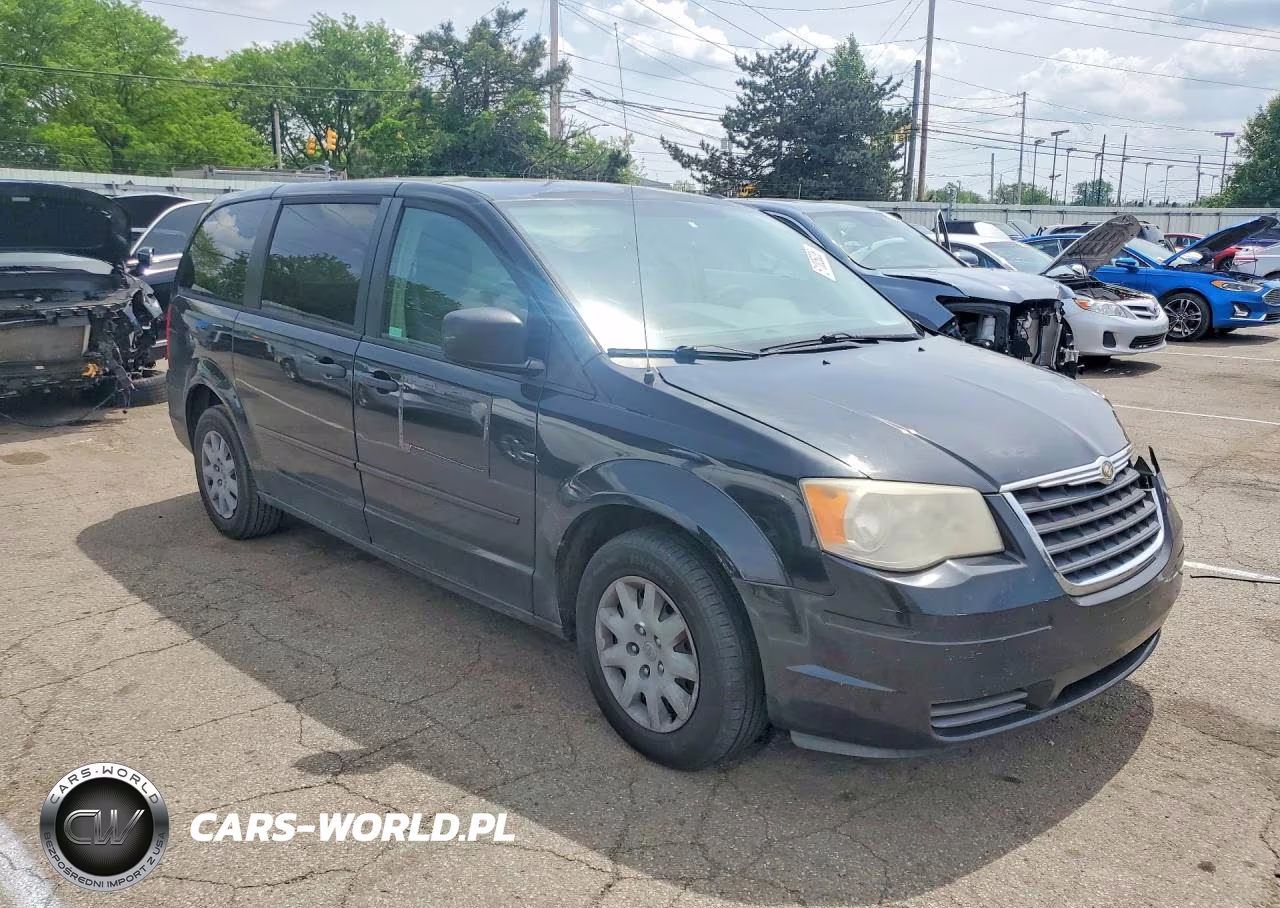 2008 Chrysler Town & Country Lx VIN:2A8HR44H18R678072 - 4