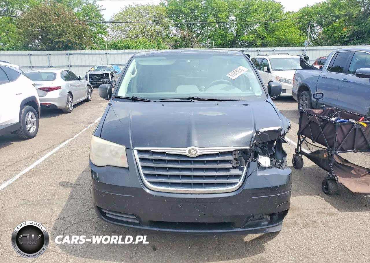 2008 Chrysler Town & Country Lx VIN:2A8HR44H18R678072 - 5