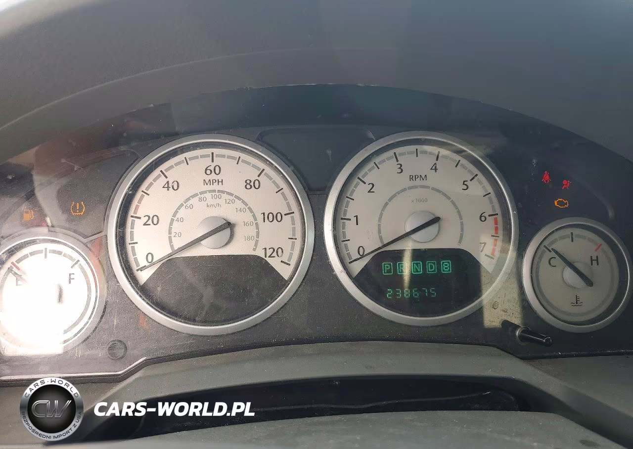 2008 Chrysler Town & Country Lx VIN:2A8HR44H18R678072 - 9