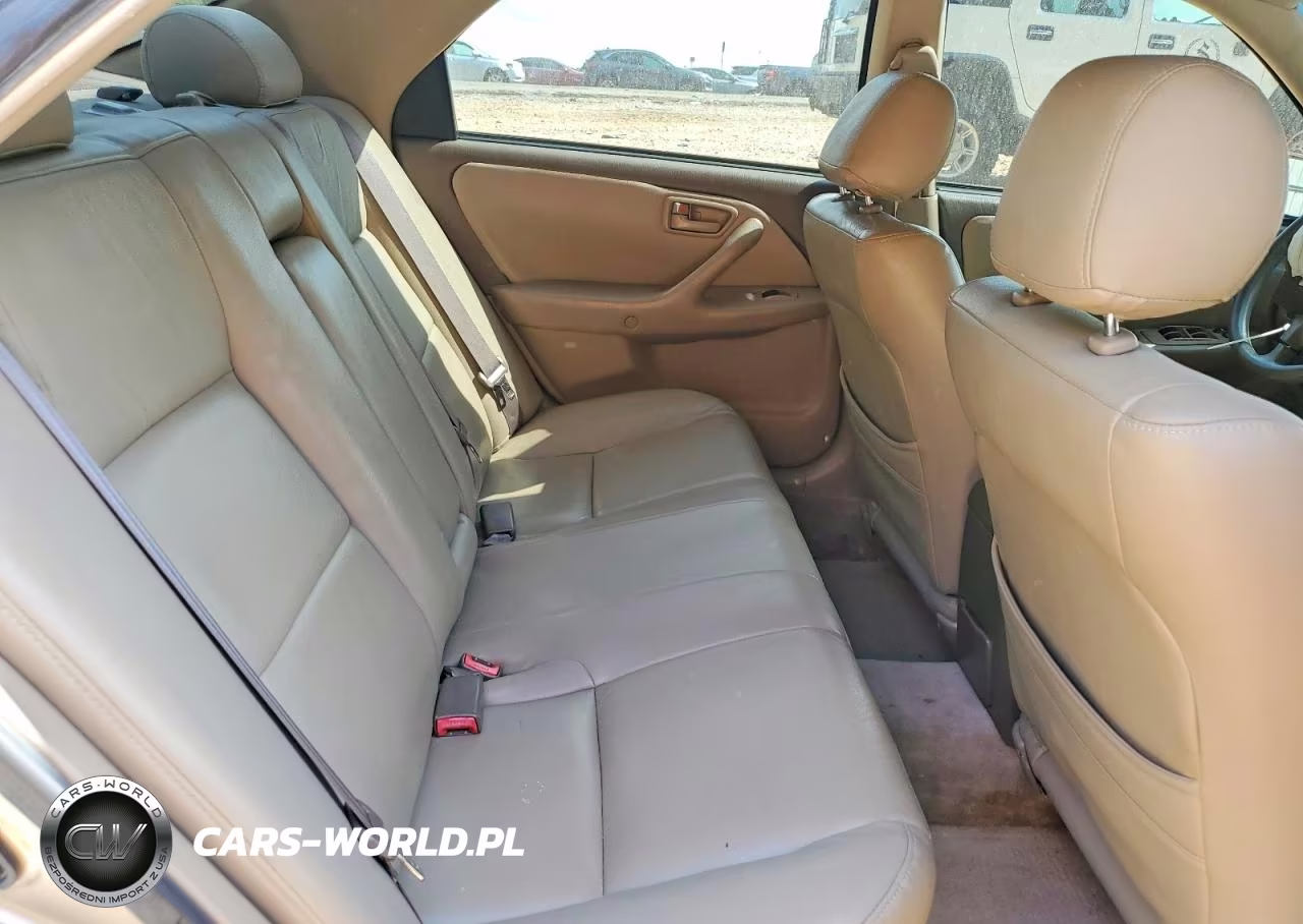 2001 Toyota Camry Le VIN:JT2BG22K810597889 - 10