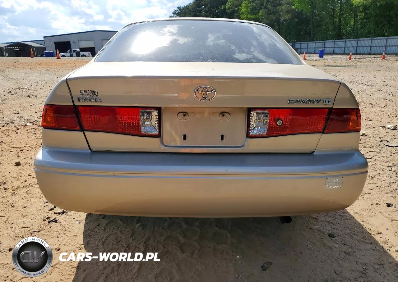 2001 Toyota Camry Le VIN:JT2BG22K810597889 - 6
