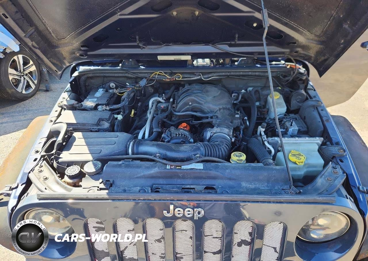 2013 Jeep Wrangler Unlimited Sport VIN:1C4HJWDG1DL503082 - 11