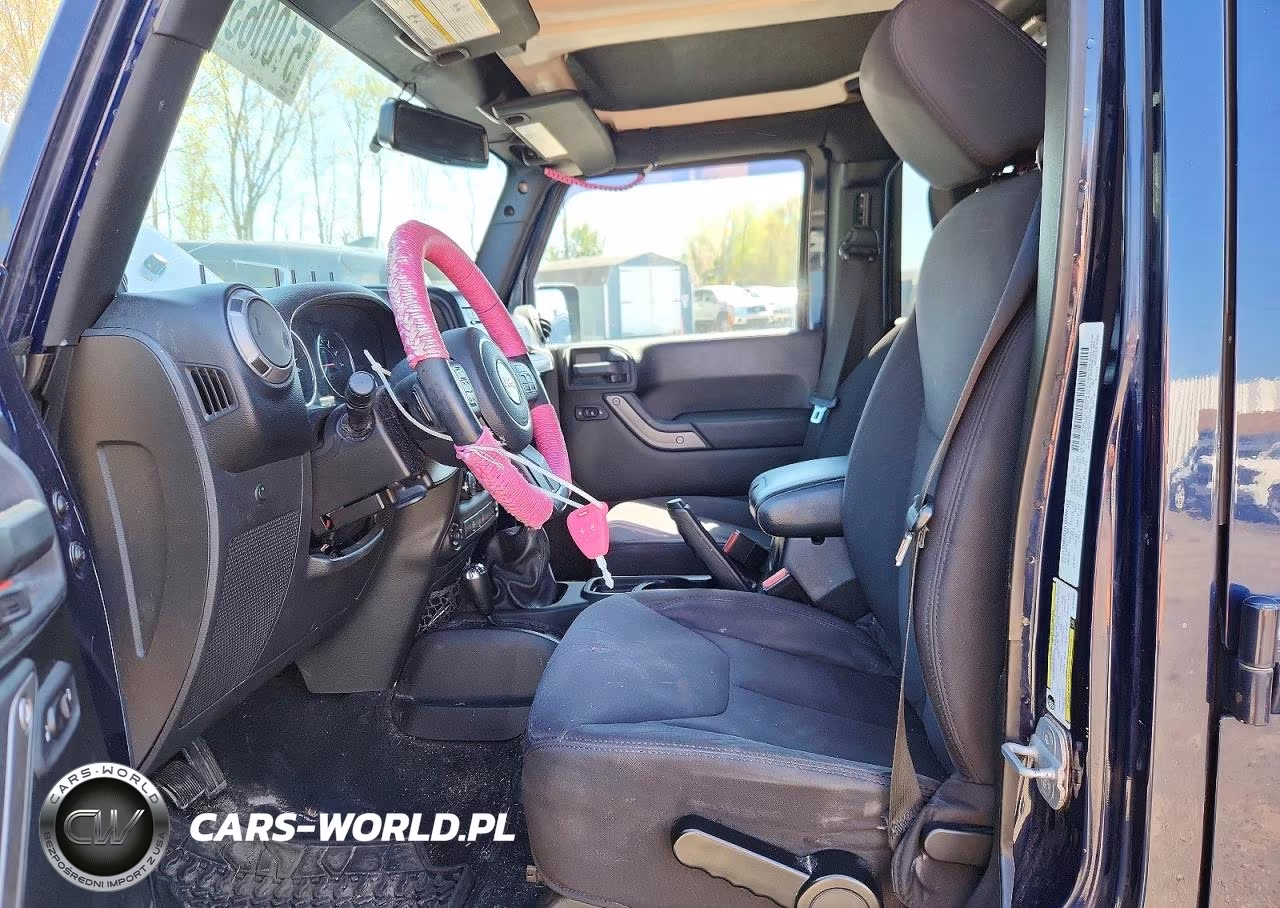 2013 Jeep Wrangler Unlimited Sport VIN:1C4HJWDG1DL503082 - 7
