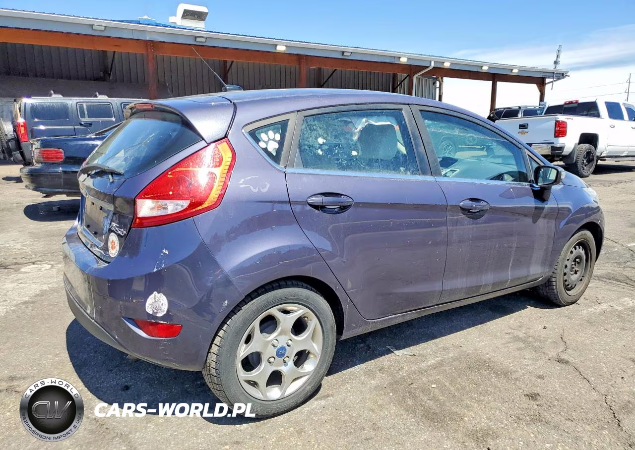 2013 Ford Fiesta VIN:3FADP4FJXDM144295 - 3
