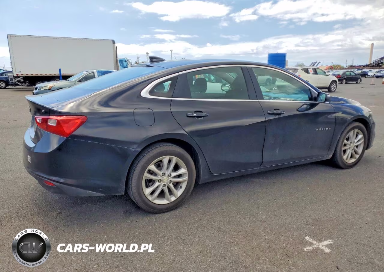 2018 Chevrolet Malibu Lt VIN:1G1ZD5STXJF184385 - 3