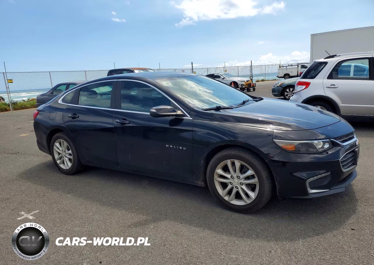 2018 Chevrolet Malibu Lt VIN:1G1ZD5STXJF184385 - 4