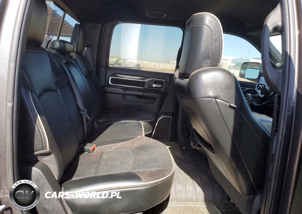 2022 Ram 2500 Laramie VIN:3C6UR5FL2NG359012 - 10