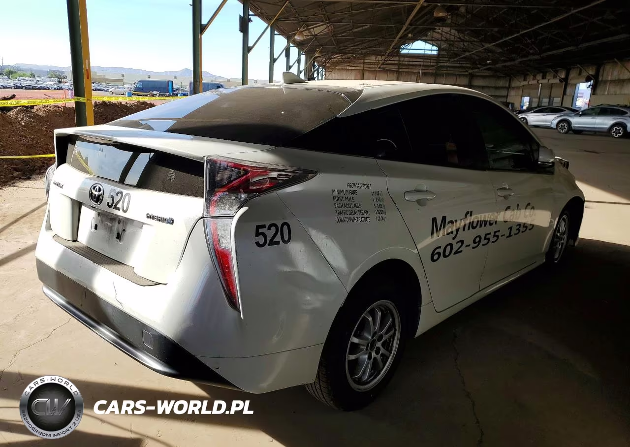 2018 Toyota Prius VIN:JTDKBRFU4J3586591 - 3