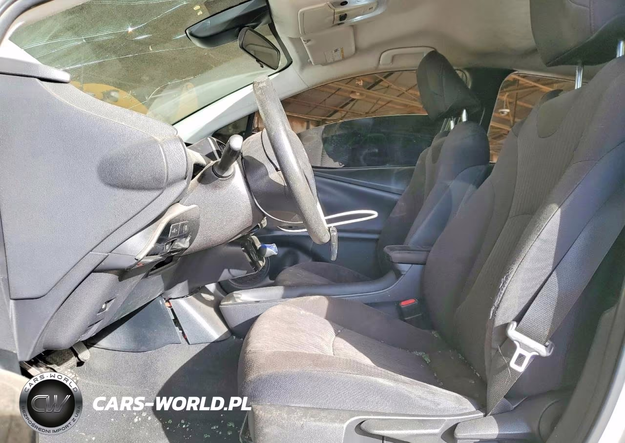 2018 Toyota Prius VIN:JTDKBRFU4J3586591 - 7