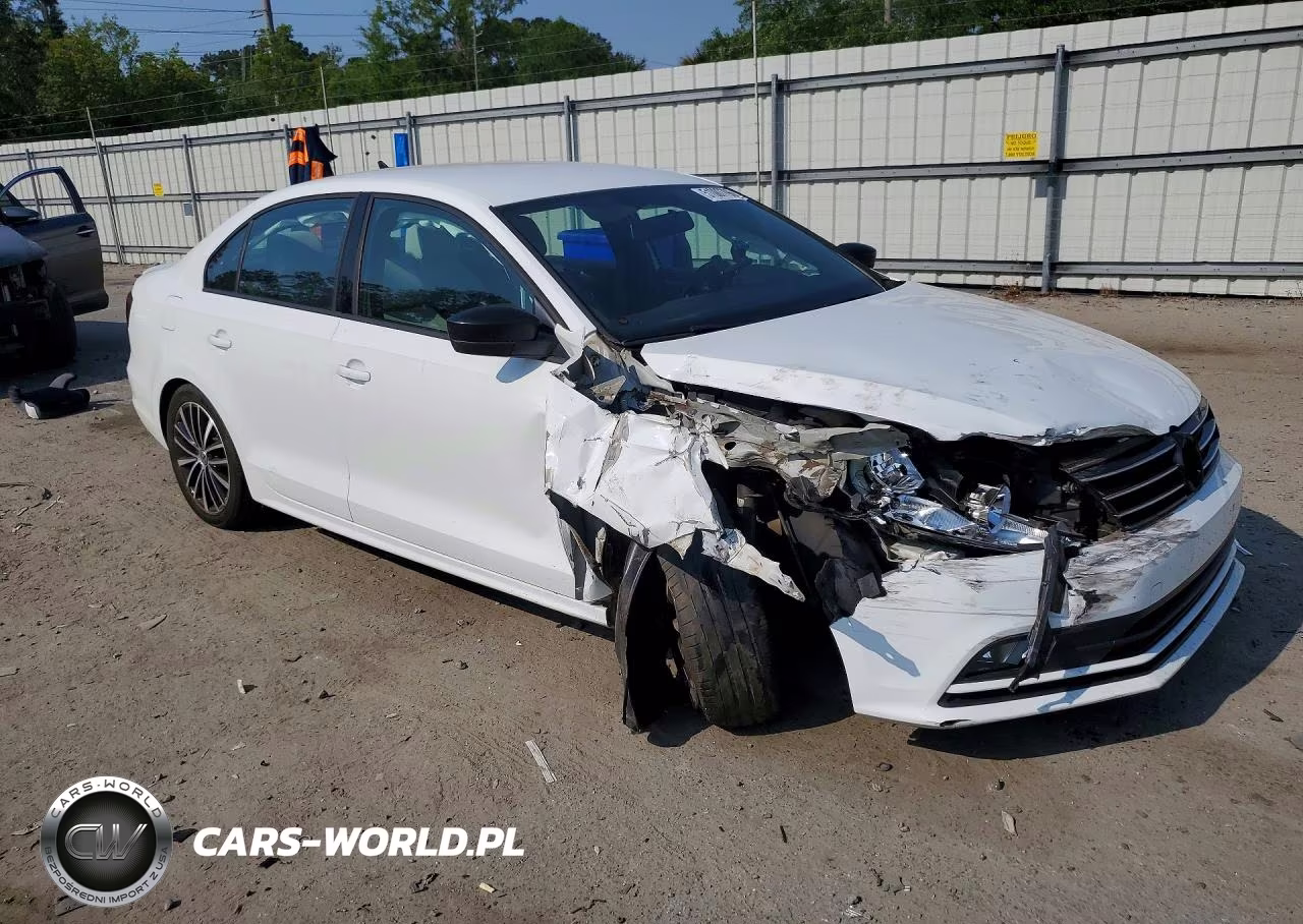 2016 Volkswagen Jetta Sport VIN:3VWD17AJ7GM291860 - 4