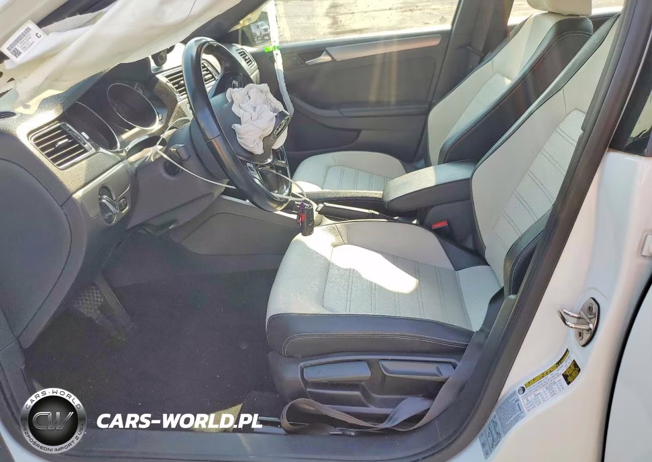 2016 Volkswagen Jetta Sport VIN:3VWD17AJ7GM291860 - 7