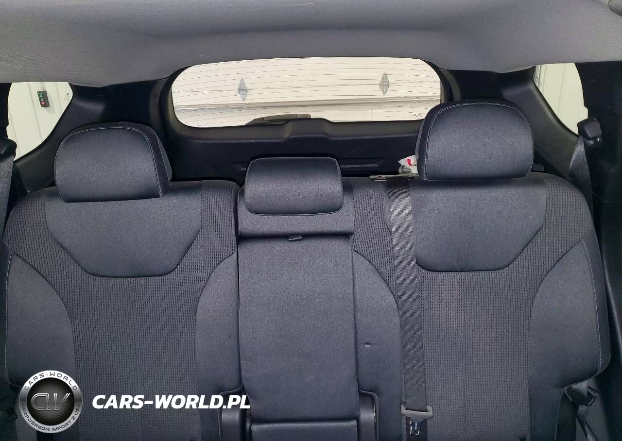 2020 Hyundai Santa Fe Se VIN:5NMS2CAD5LH155279 - 10