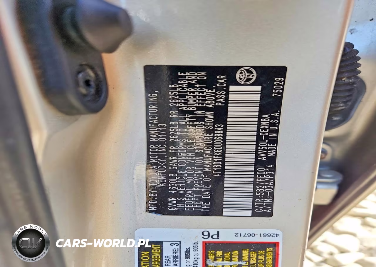 2013 Toyota Camry Hybrid Le VIN:4T1BD1FK6DU068843 - 12