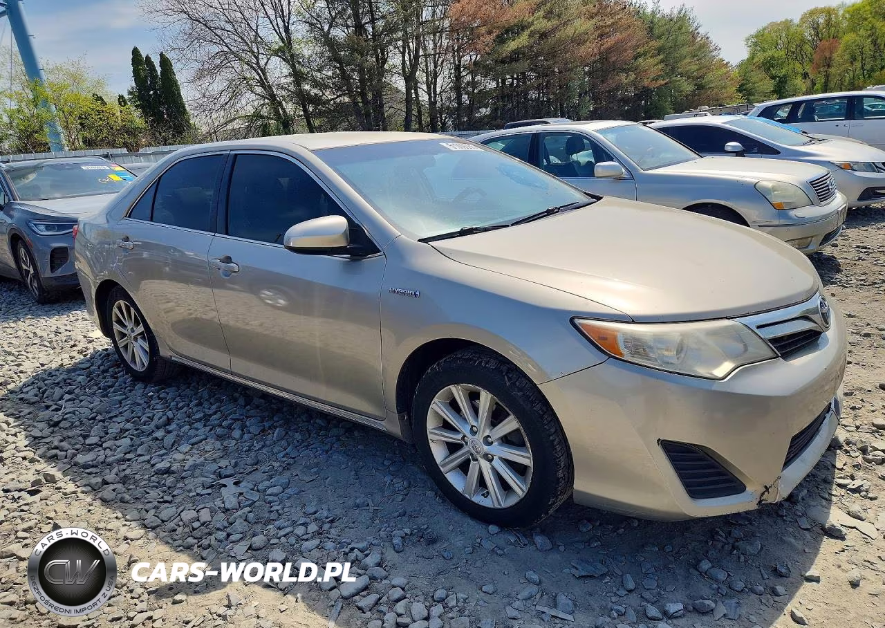 2013 Toyota Camry Hybrid Le VIN:4T1BD1FK6DU068843 - 4