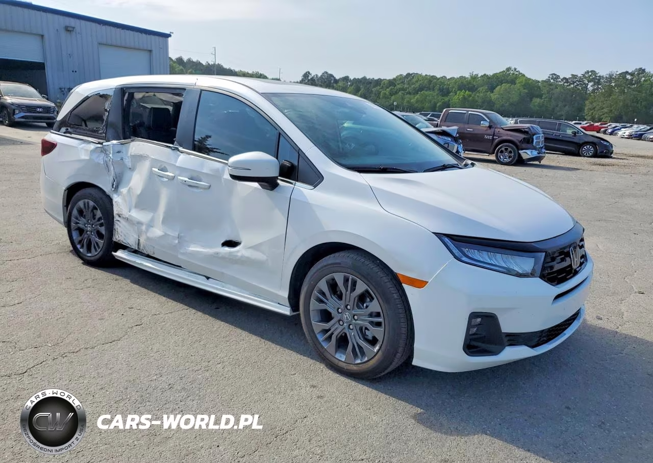 2026 Honda Odyssey Touring VIN:5FNRL6H83TB028764 - 4