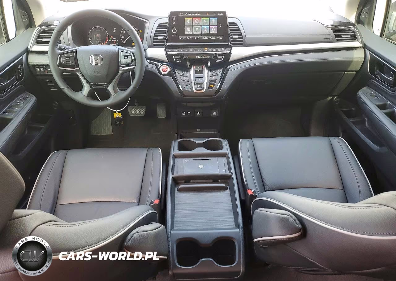 2026 Honda Odyssey Touring VIN:5FNRL6H83TB028764 - 8