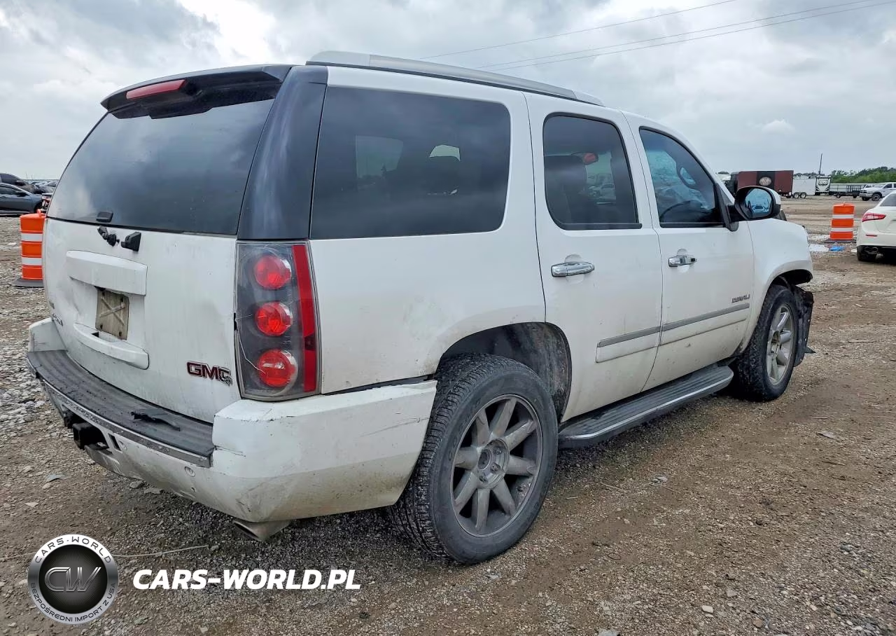 2012 GMC Yukon Denali VIN:1GKS1EEF5CR326865 - 3