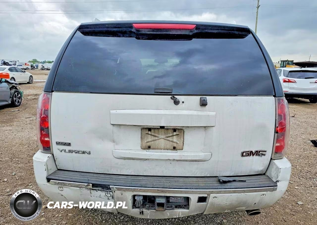 2012 GMC Yukon Denali VIN:1GKS1EEF5CR326865 - 6
