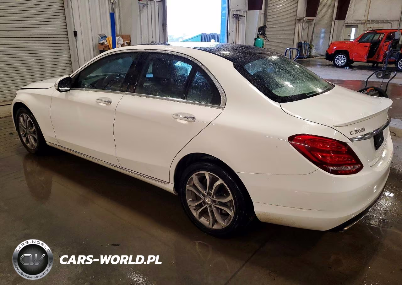 2015 Mercedes-Benz C 300 4Matic VIN:55SWF4KB1FU094929 - 2