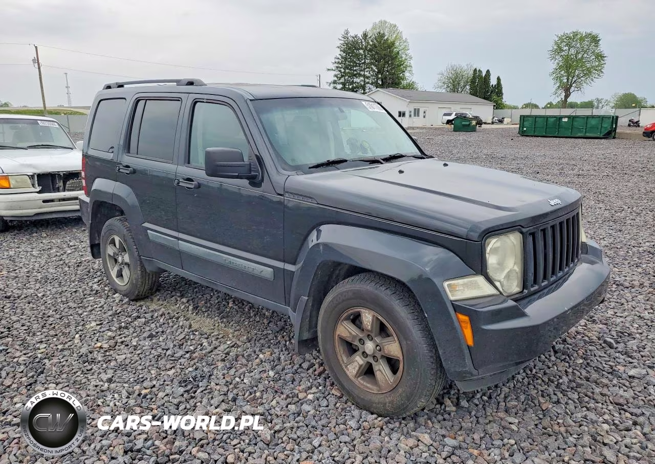 2008 Jeep Liberty Sport VIN:1J8GN28K18W246851 - 4