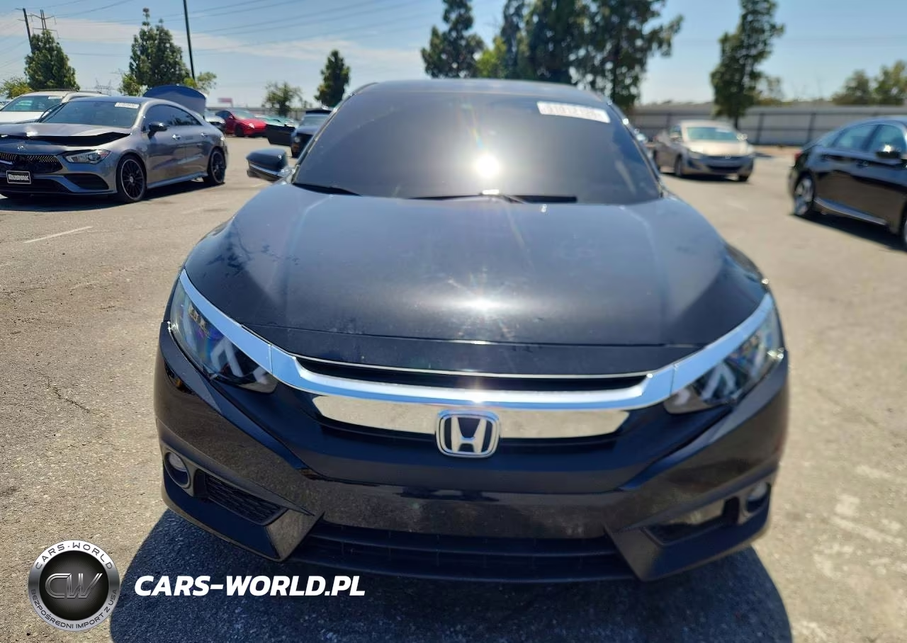 2016 Honda Civic Touring VIN:2HGFC1F99GH640082 - 5