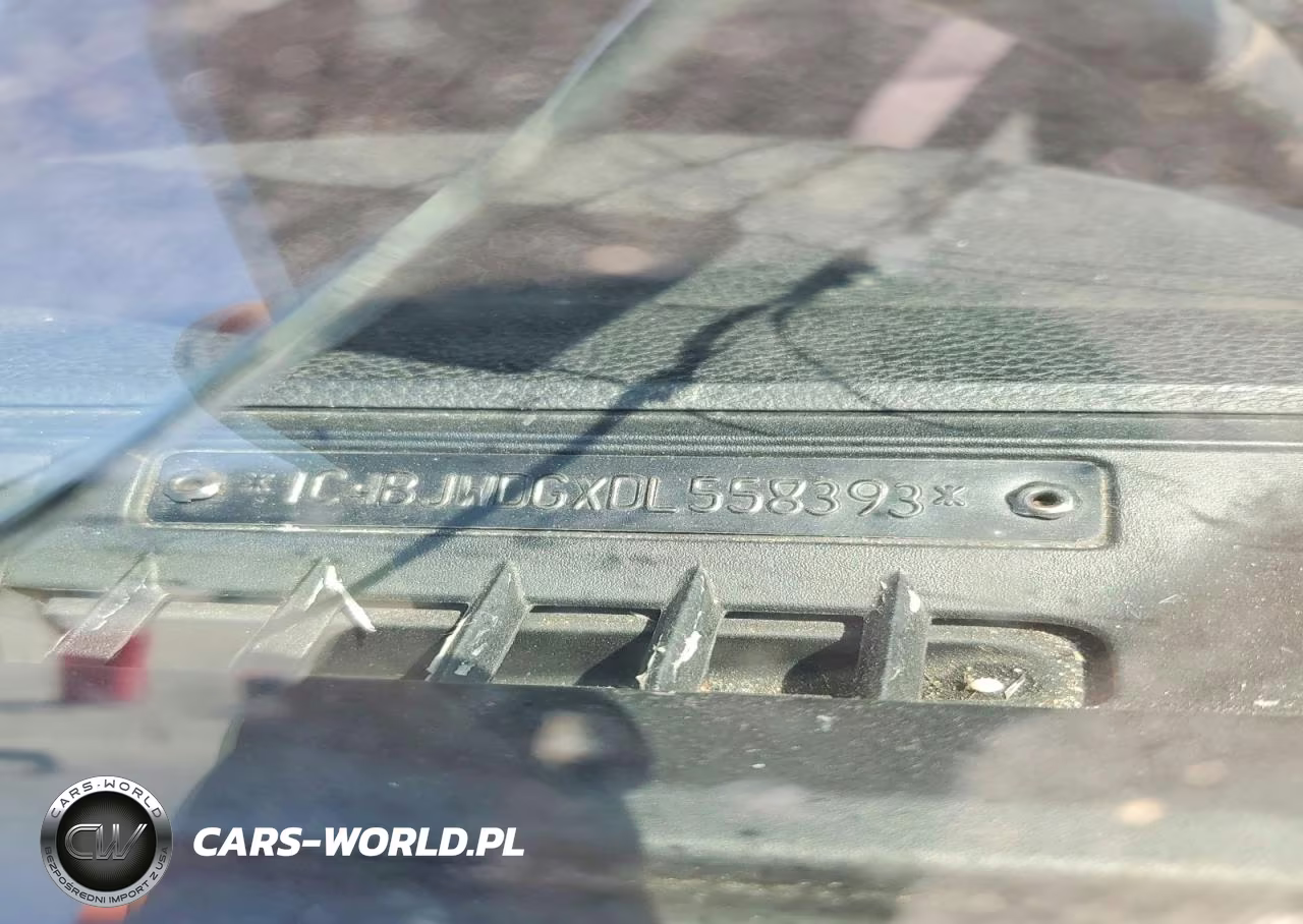 2013 Jeep Wrangler Unlimited Sport VIN:1C4BJWDGXDL558393 - 12