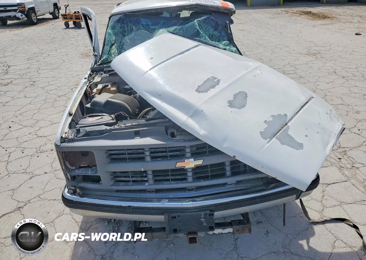 1996 Chevrolet Suburban C1500 VIN:3GNEC16RXTG152335 - 12