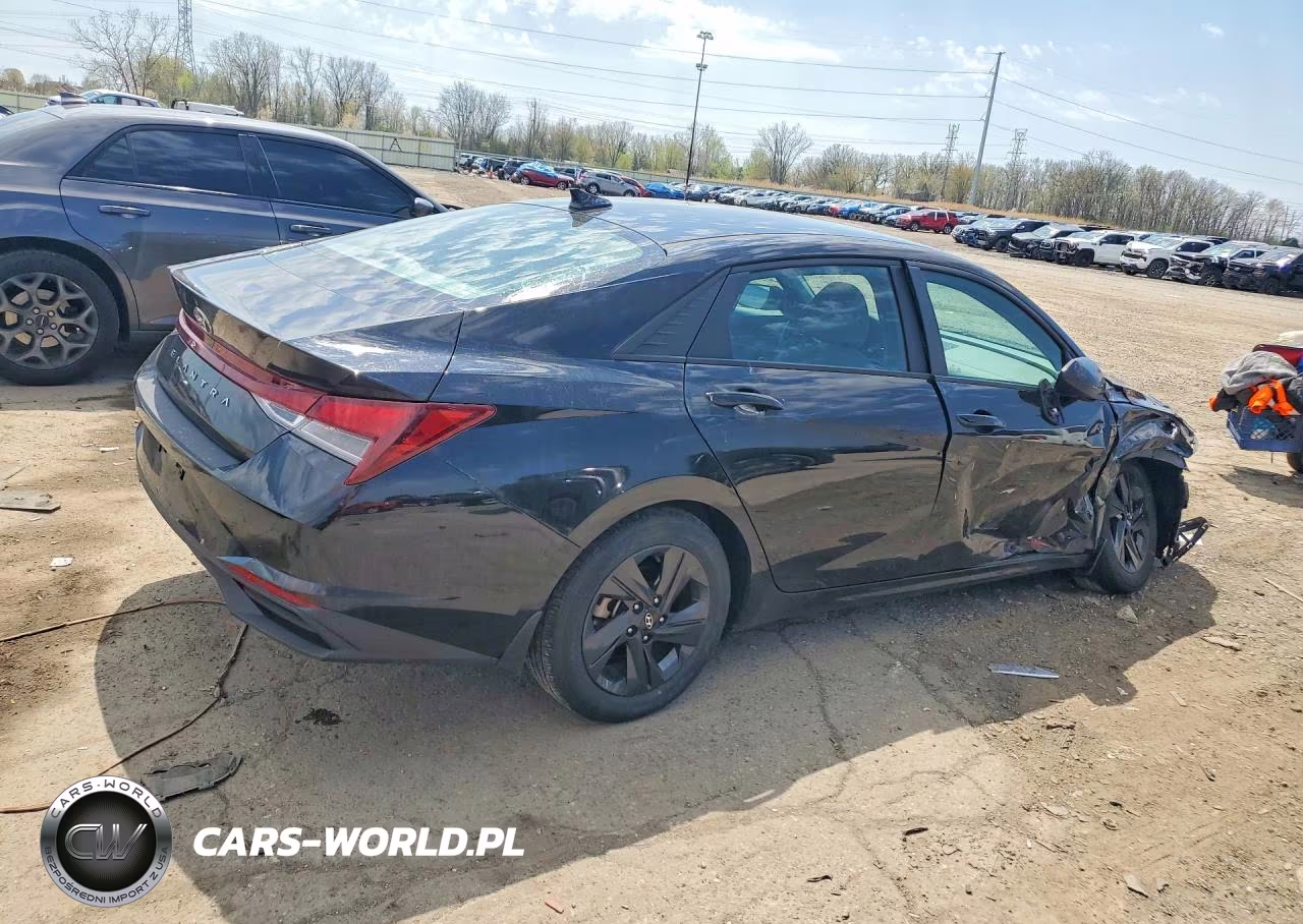 2023 Hyundai Elantra Sel VIN:KMHLM4AG5PU435583 - 3