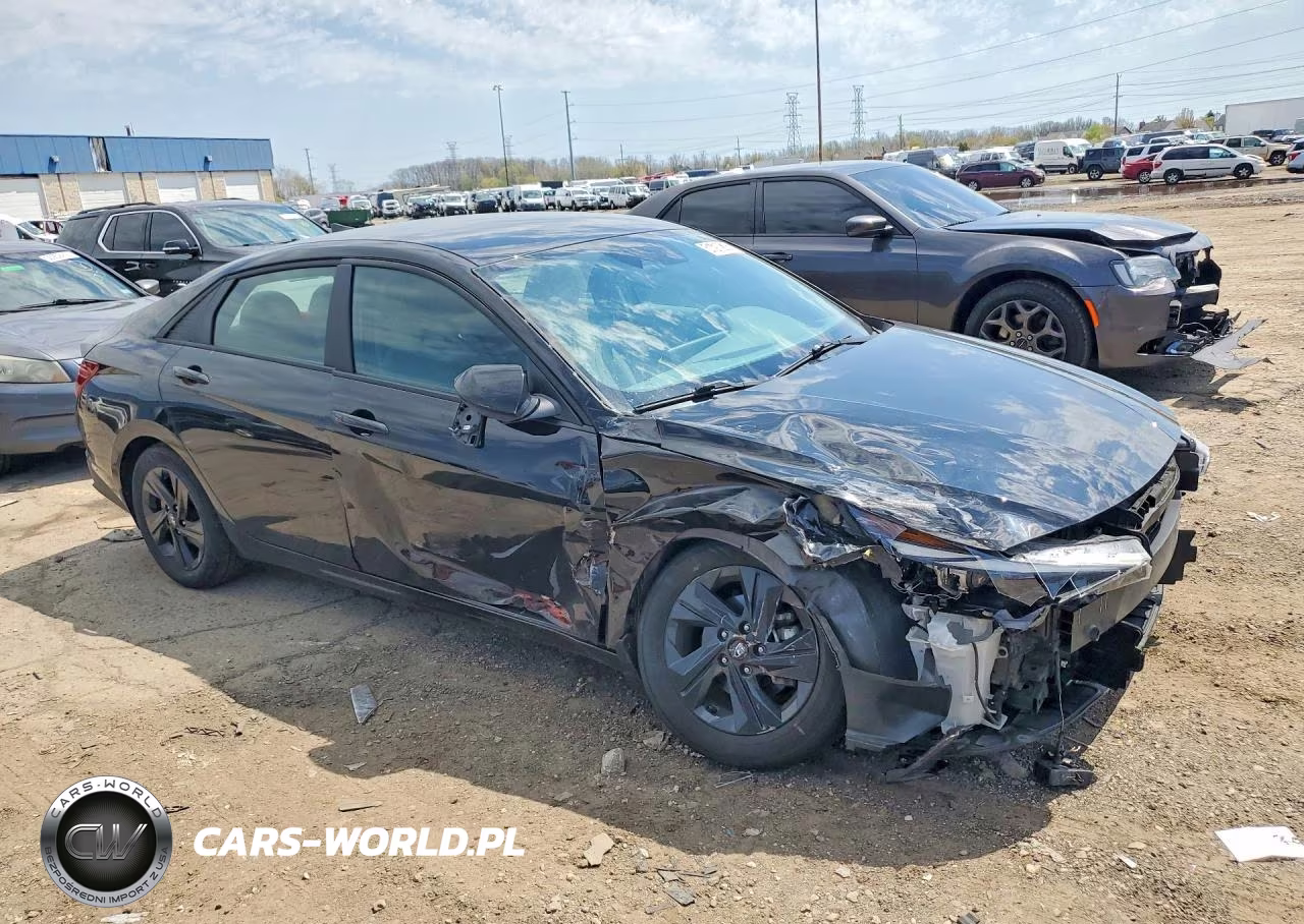 2023 Hyundai Elantra Sel VIN:KMHLM4AG5PU435583 - 4