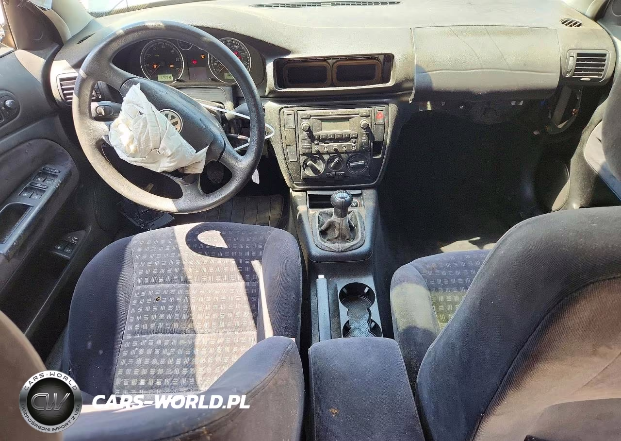 2003 Volkswagen Passat Gls VIN:WVWPD63BX3E411447 - 8