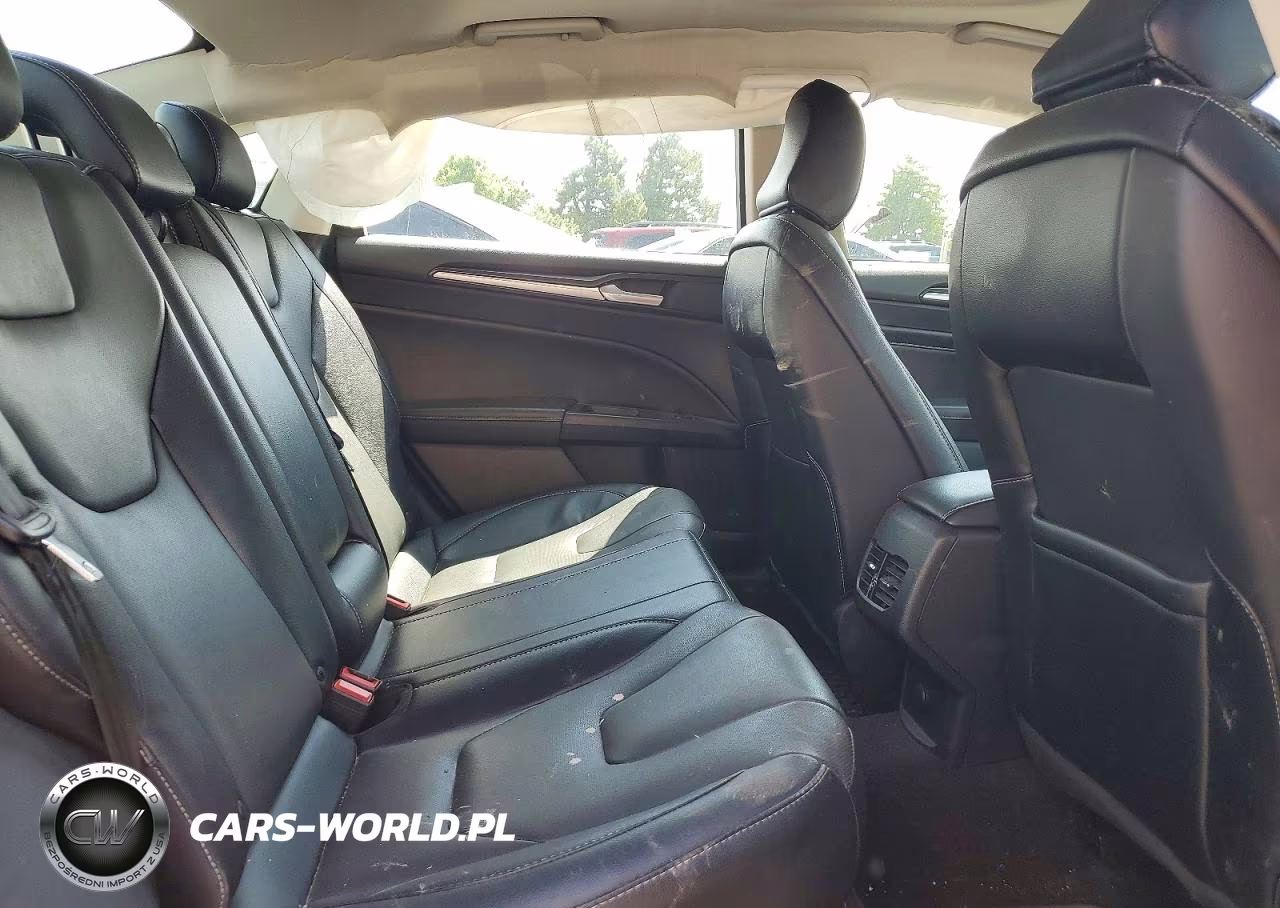 2020 Ford Fusion Titanium VIN:3FA6P0K97LR179360 - 10