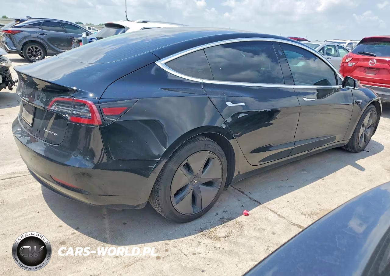 2020 Tesla Model 3 VIN:5YJ3E1EB7LF636662 - 3