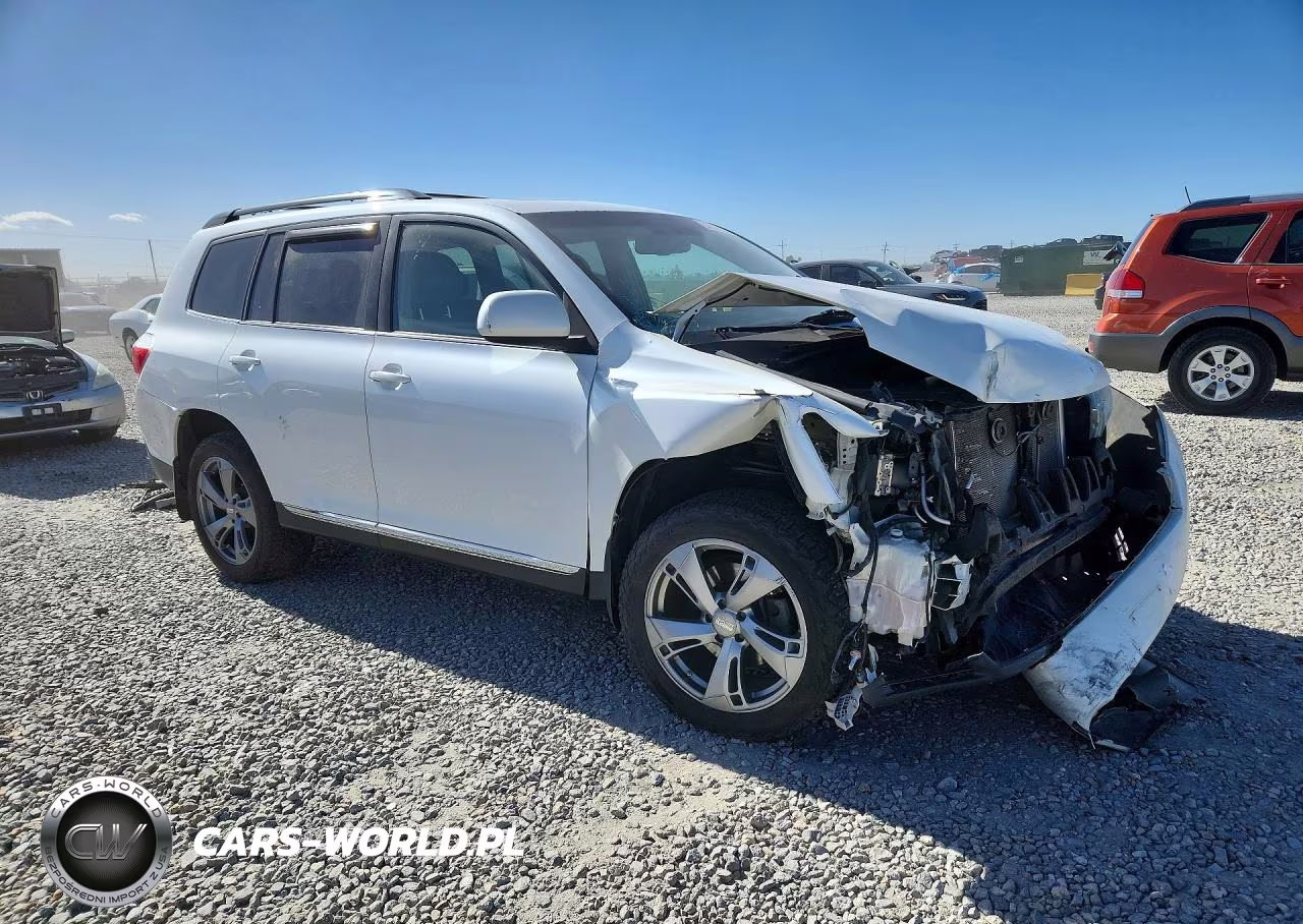 2013 Toyota Highlander Se VIN:5TDBK3EH1DS185729 - 4