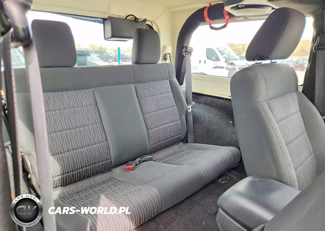 2011 Jeep Wrangler Sport VIN:1J4AA2D14BL553052 - 11