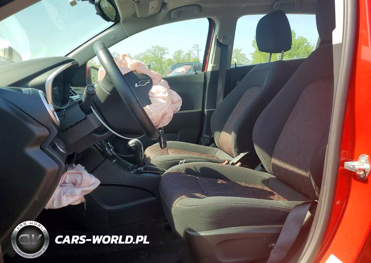 2019 Chevrolet Sonic Lt VIN:1G1JD6SB4K4108734 - 7