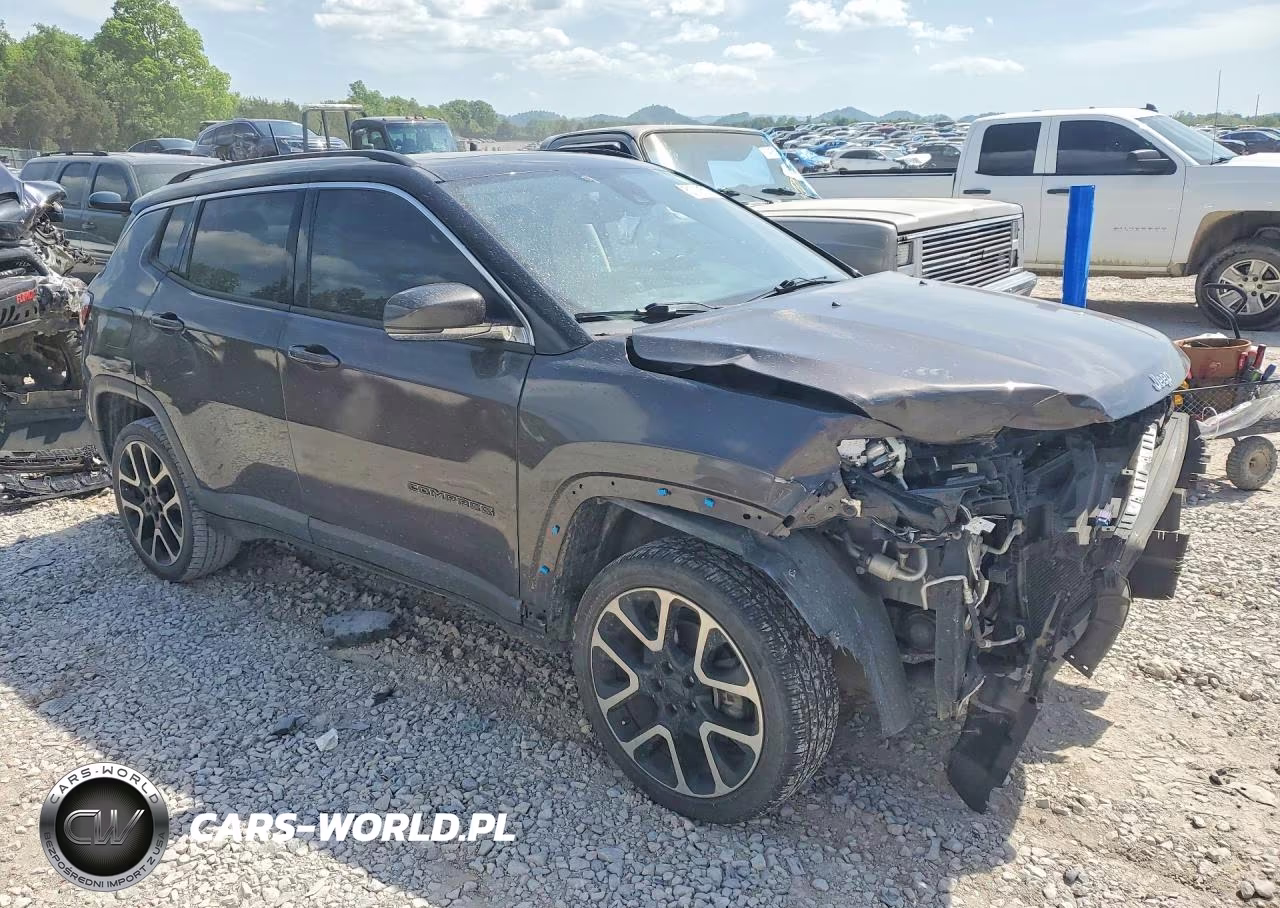 2018 Jeep Compass Limited VIN:3C4NJDCB3JT176892 - 4