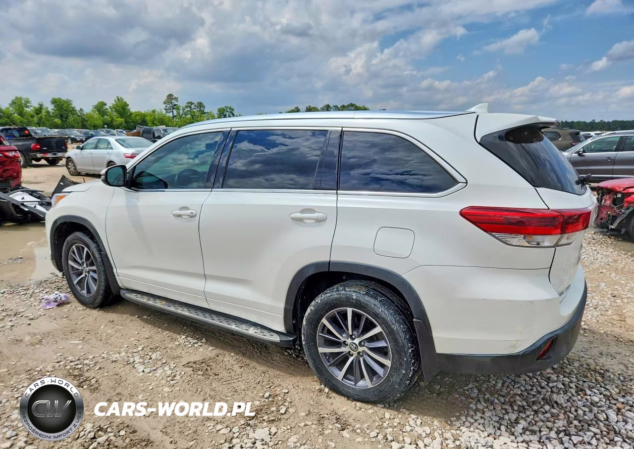 2017 Toyota Highlander Xle VIN:5TDKZRFH4HS517133 - 2