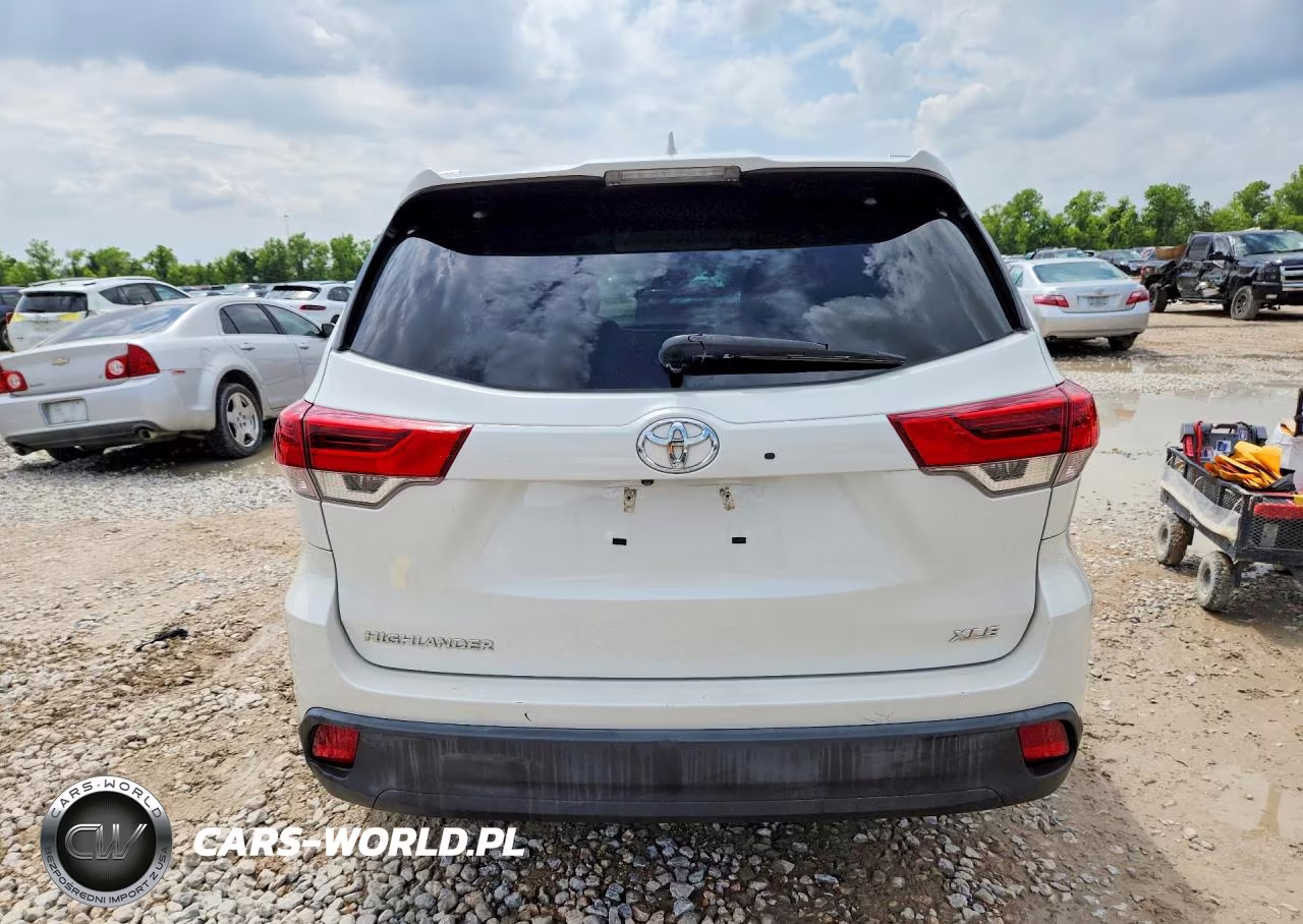 2017 Toyota Highlander Xle VIN:5TDKZRFH4HS517133 - 6