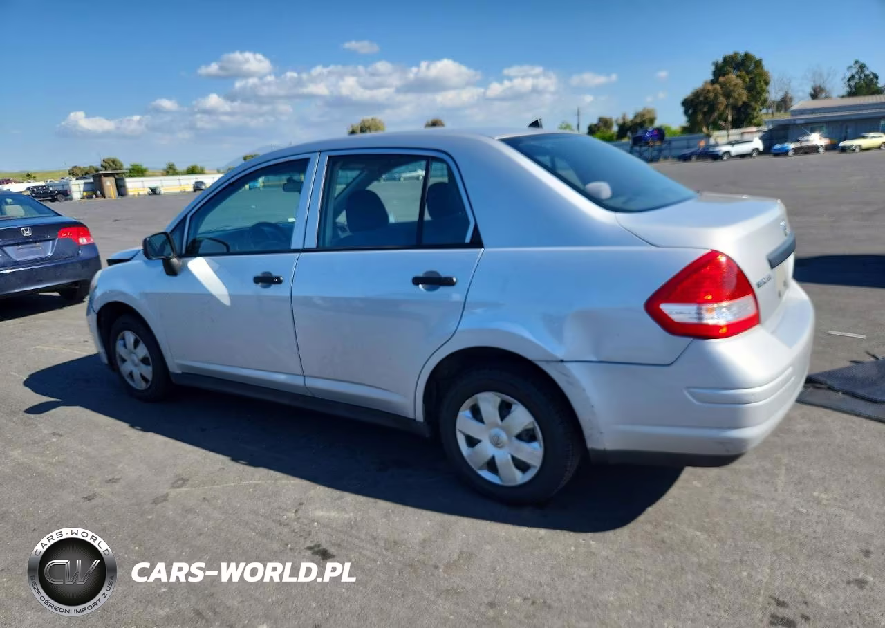 2010 Nissan Versa 1.6 Base VIN:3N1CC1AP3AL402513 - 2