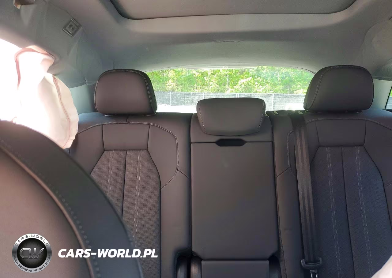 2025 Audi Q5 Premium Plus VIN:WA12AAGU2S2015069 - 10