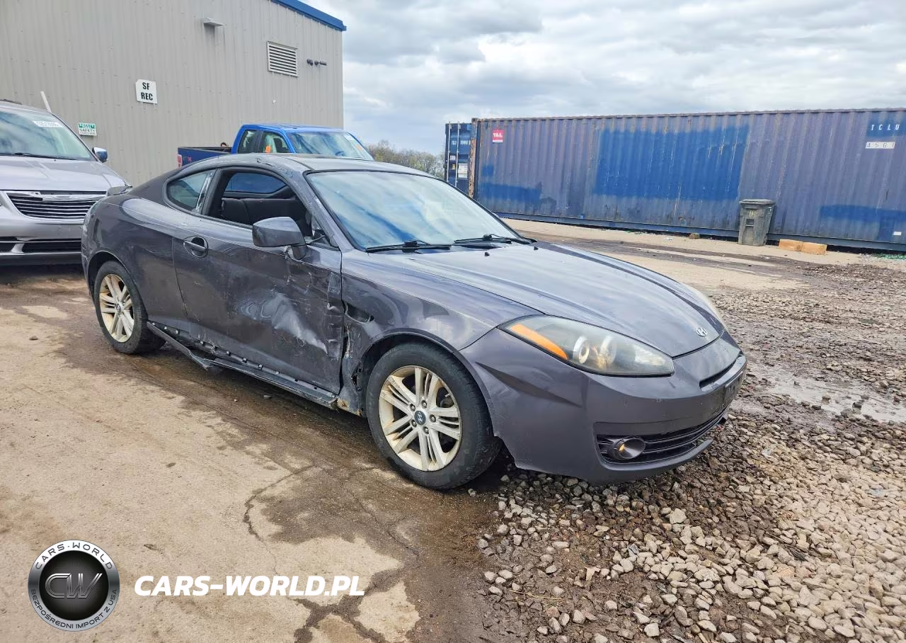 2008 Hyundai Tiburon Gs VIN:KMHHM66D18U283027 - 4