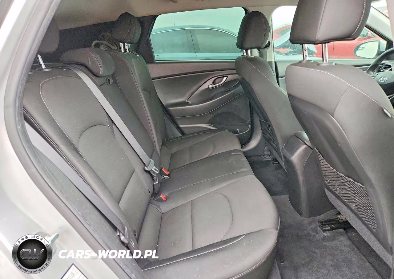 2018 Hyundai Elantra Gt Base VIN:KMHH35LE6JU025246 - 10