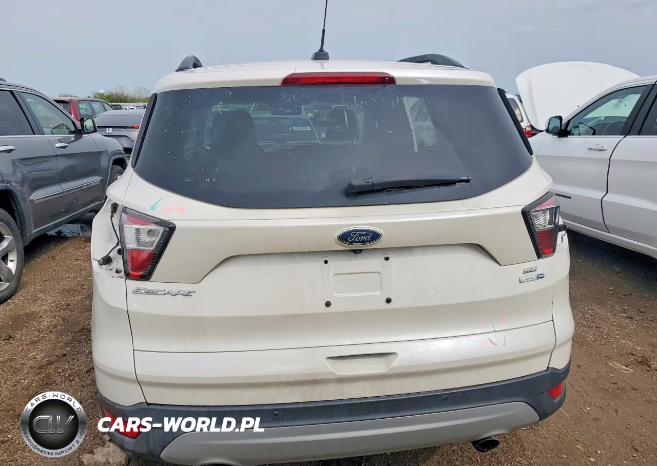 2017 Ford Escape Se VIN:1FMCU9GD0HUA60455 - 6