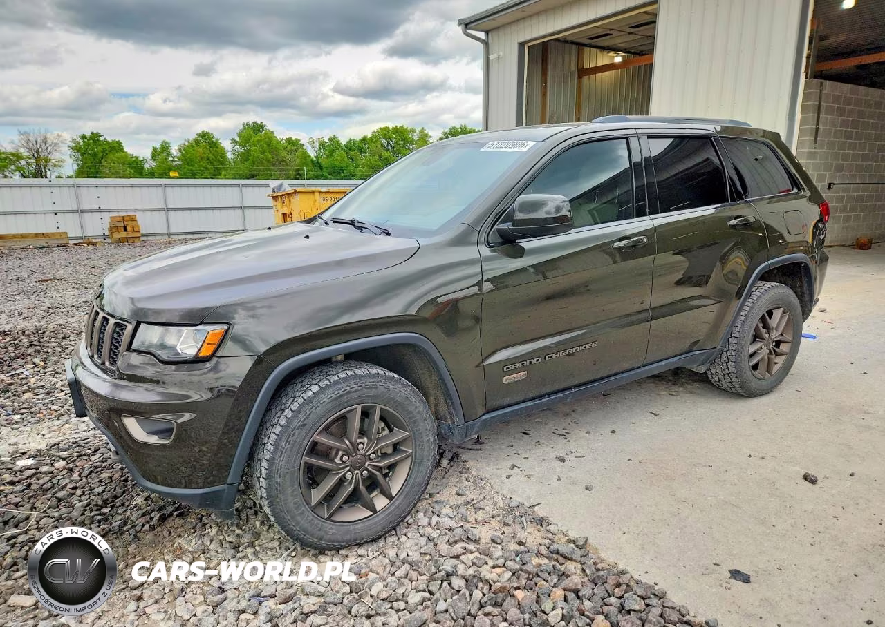 2017 Jeep Grand Cherokee Laredo – zdjęcie 1 z 12
