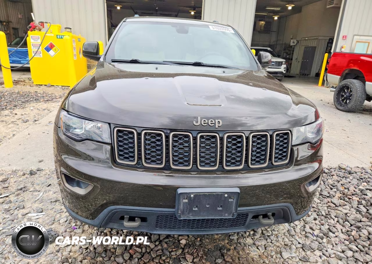 2017 Jeep Grand Cherokee Laredo VIN:1C4RJFAG6HC671377 - 5