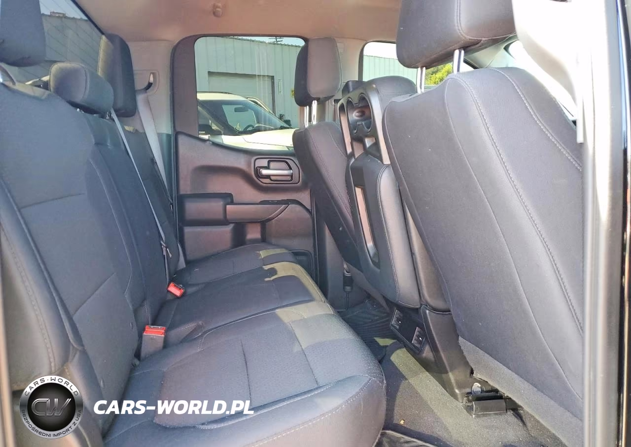 2019 Chevrolet Silverado C1500 Custom VIN:1GCRWBEH5KZ267262 - 10