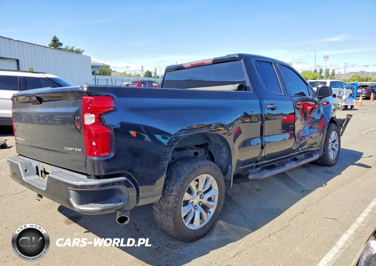 2019 Chevrolet Silverado C1500 Custom VIN:1GCRWBEH5KZ267262 - 3